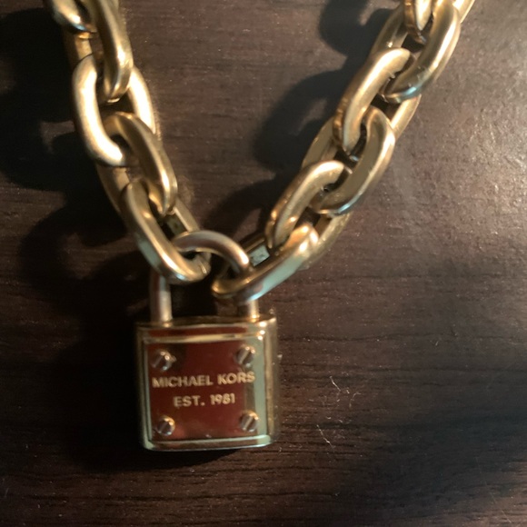 Michael Kros Necklace - Picture 2 of 2